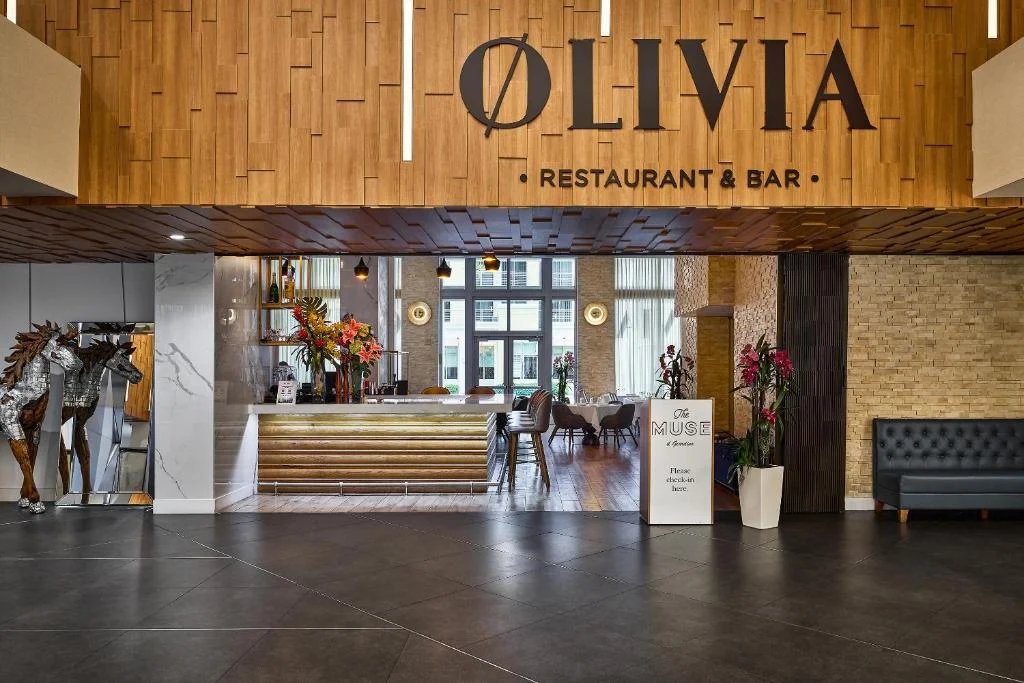 Entrance from yje lobby