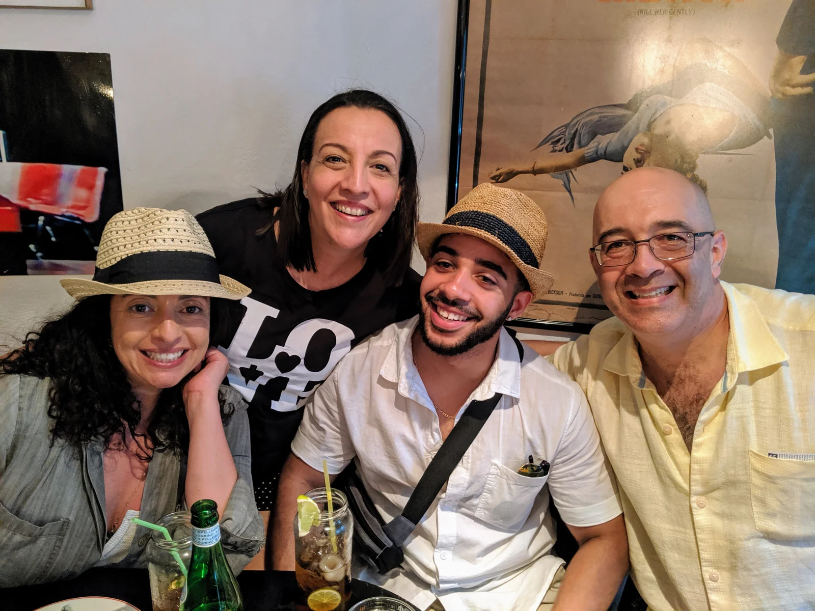 A family photo 3 generations