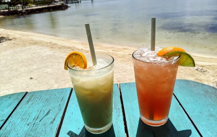 2 drinks on a table