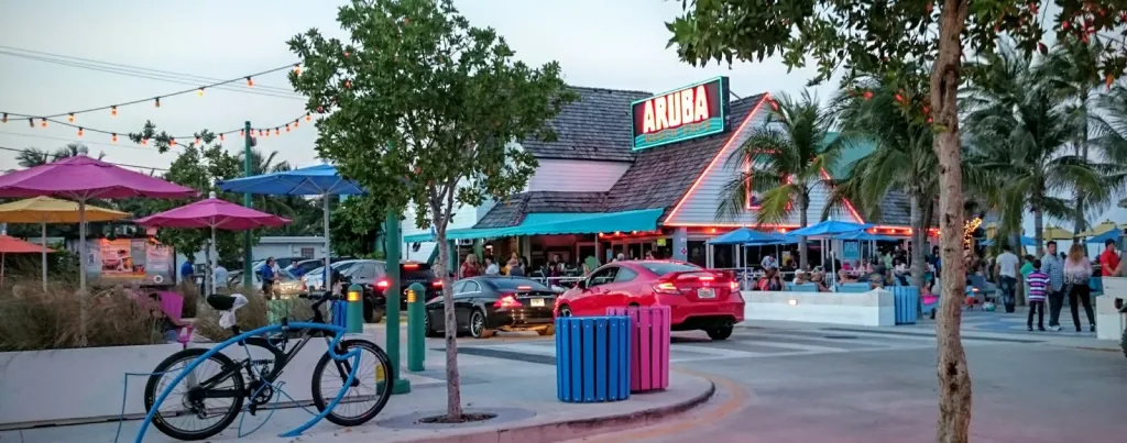 Street view of Aruba Beachside Cafe