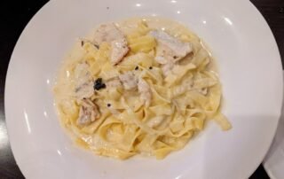 Pasta Carbonara cream sauce