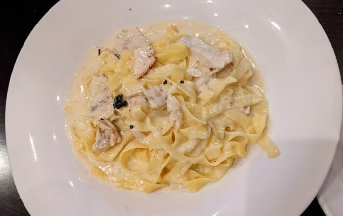 Pasta Carbonara cream sauce