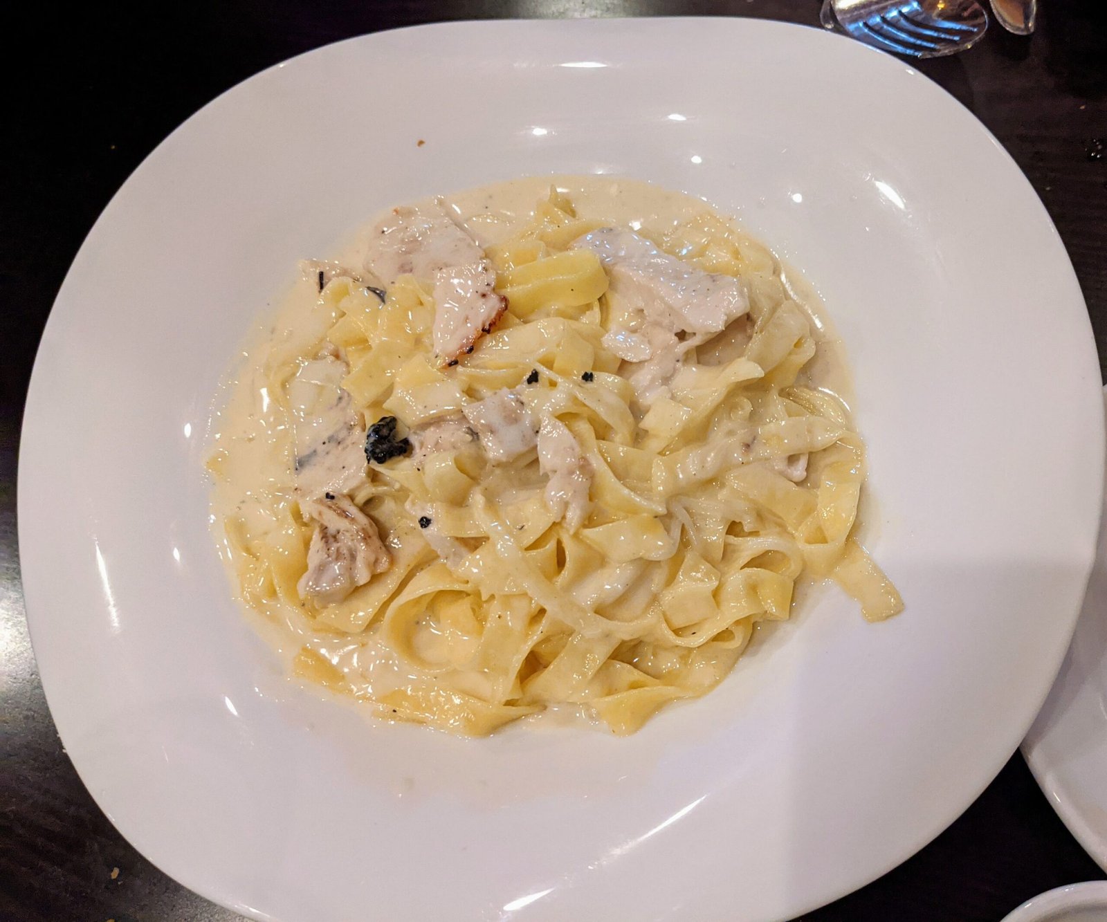 Pasta Carbonara cream sauce