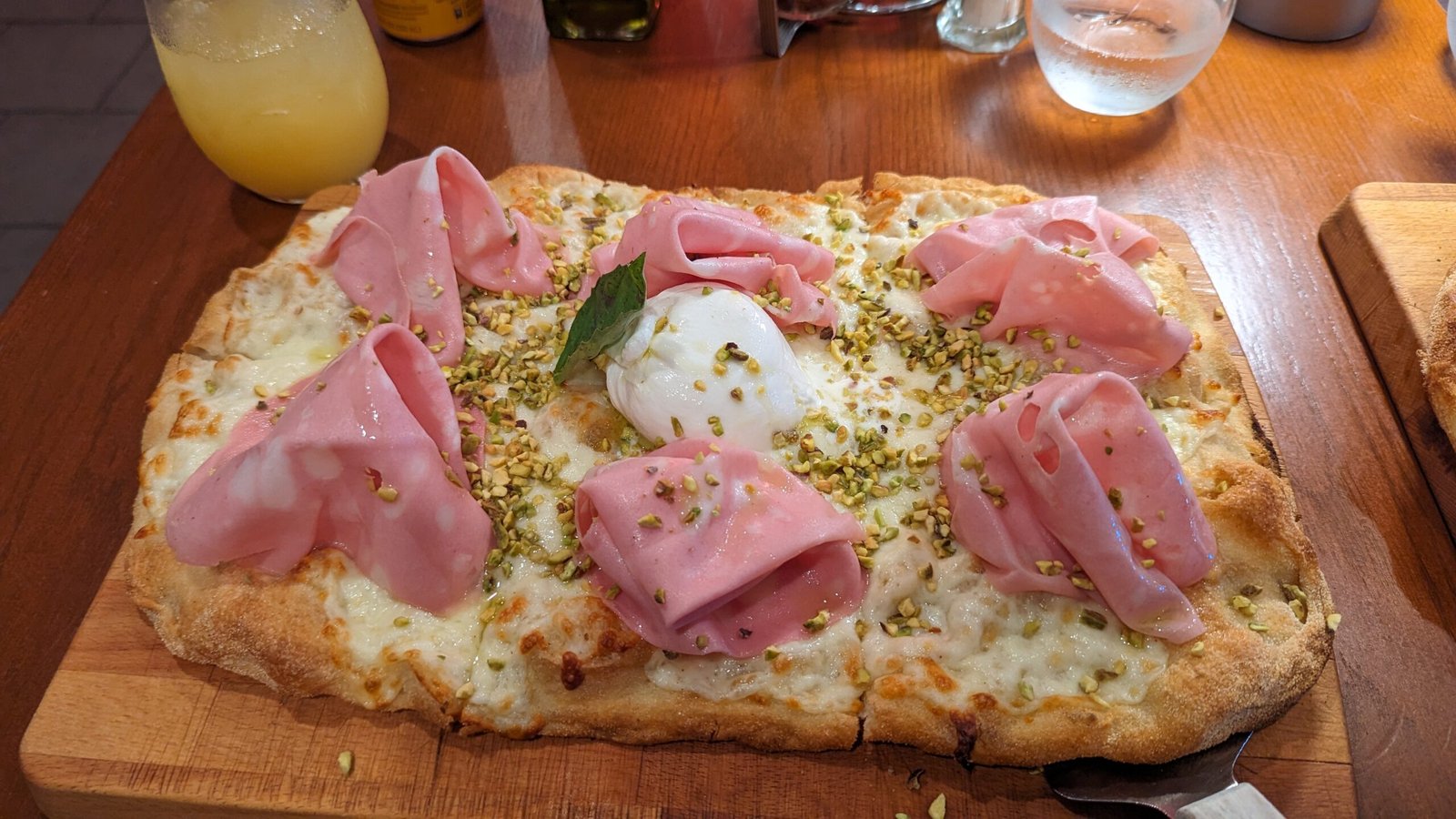 Mortadella Pinsa