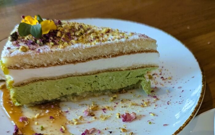 Pistachio ricotta cake