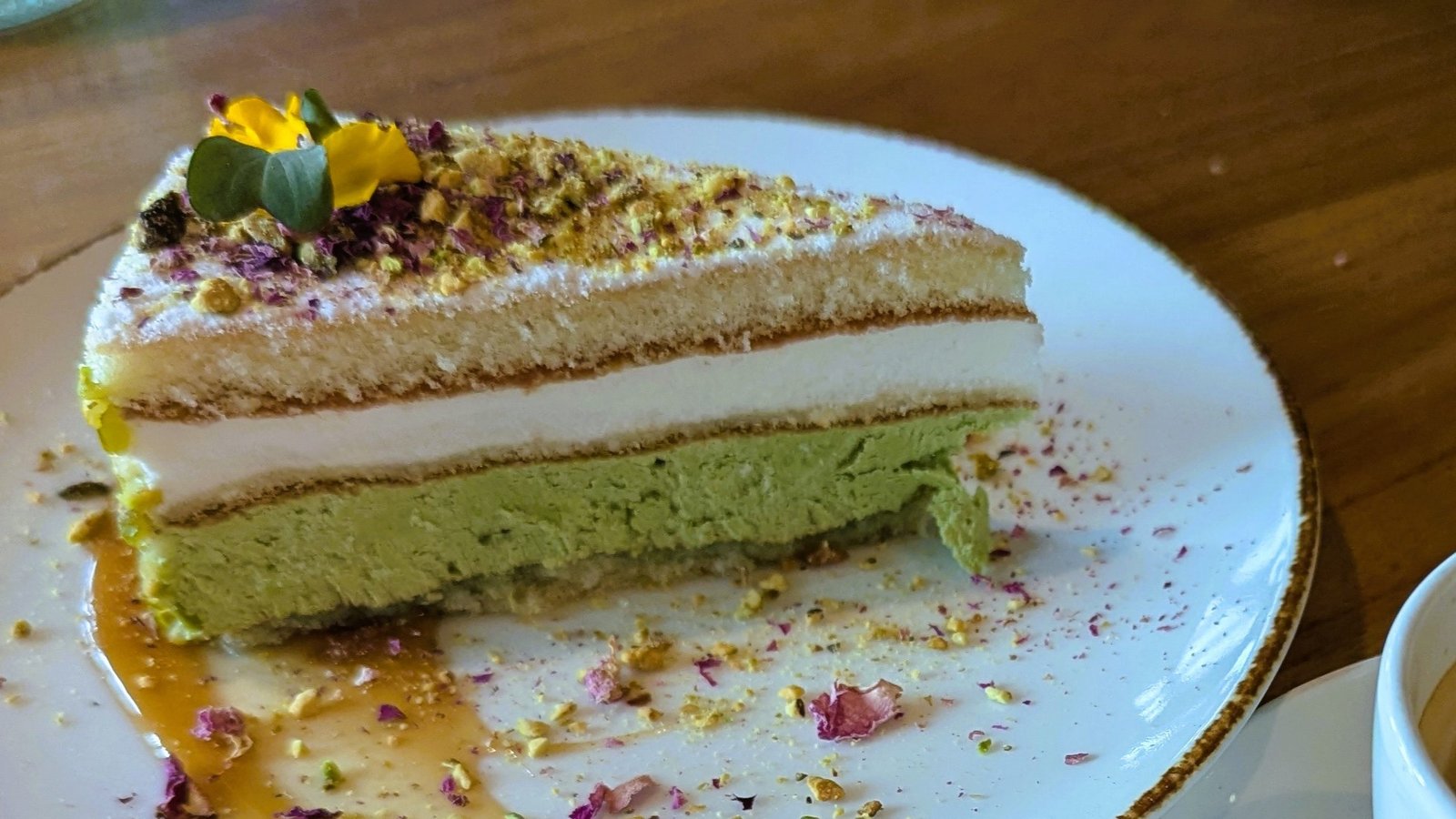 Pistachio ricotta cake