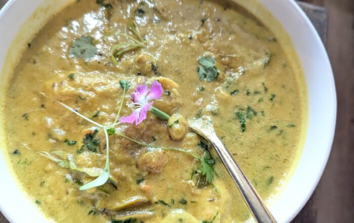 Neela Giri Korma